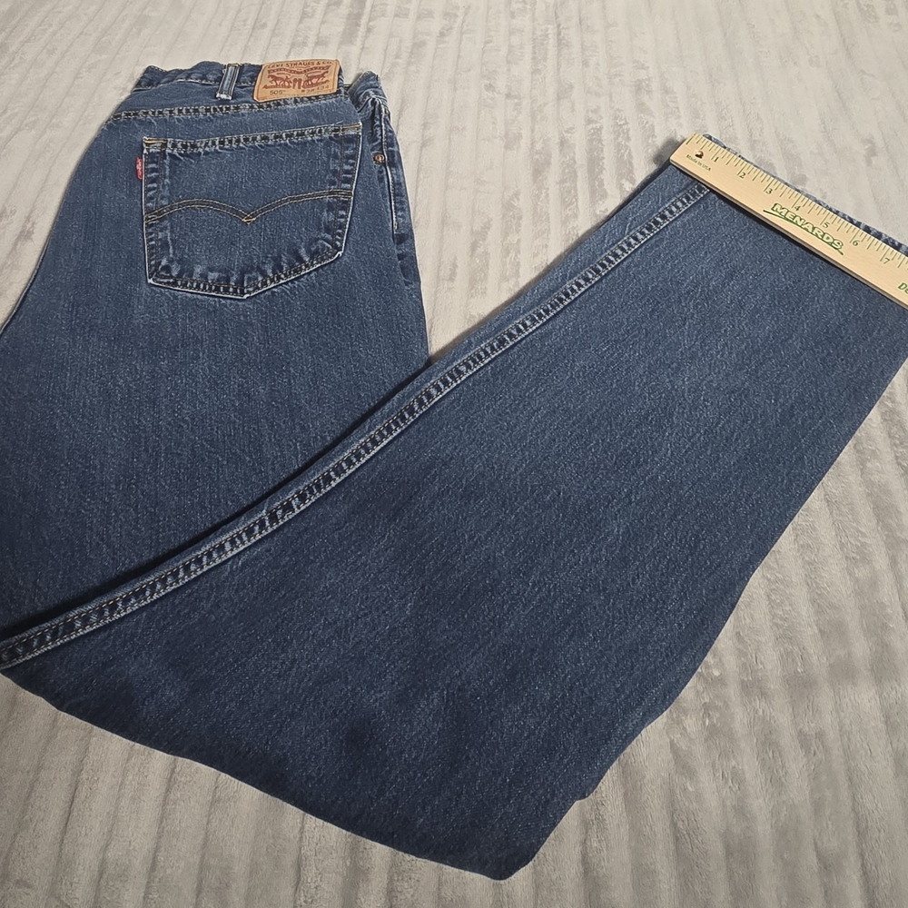 Levi Strauss & Co. Levi’s 505‎ Men’s Jeans 38x34 Dark Wash Straight Leg. 545